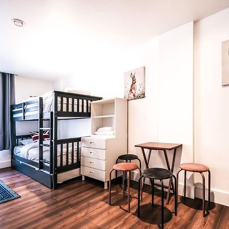 Spacious Apartment In Piccadilly Sleep 6 Vrb London Exterior photo